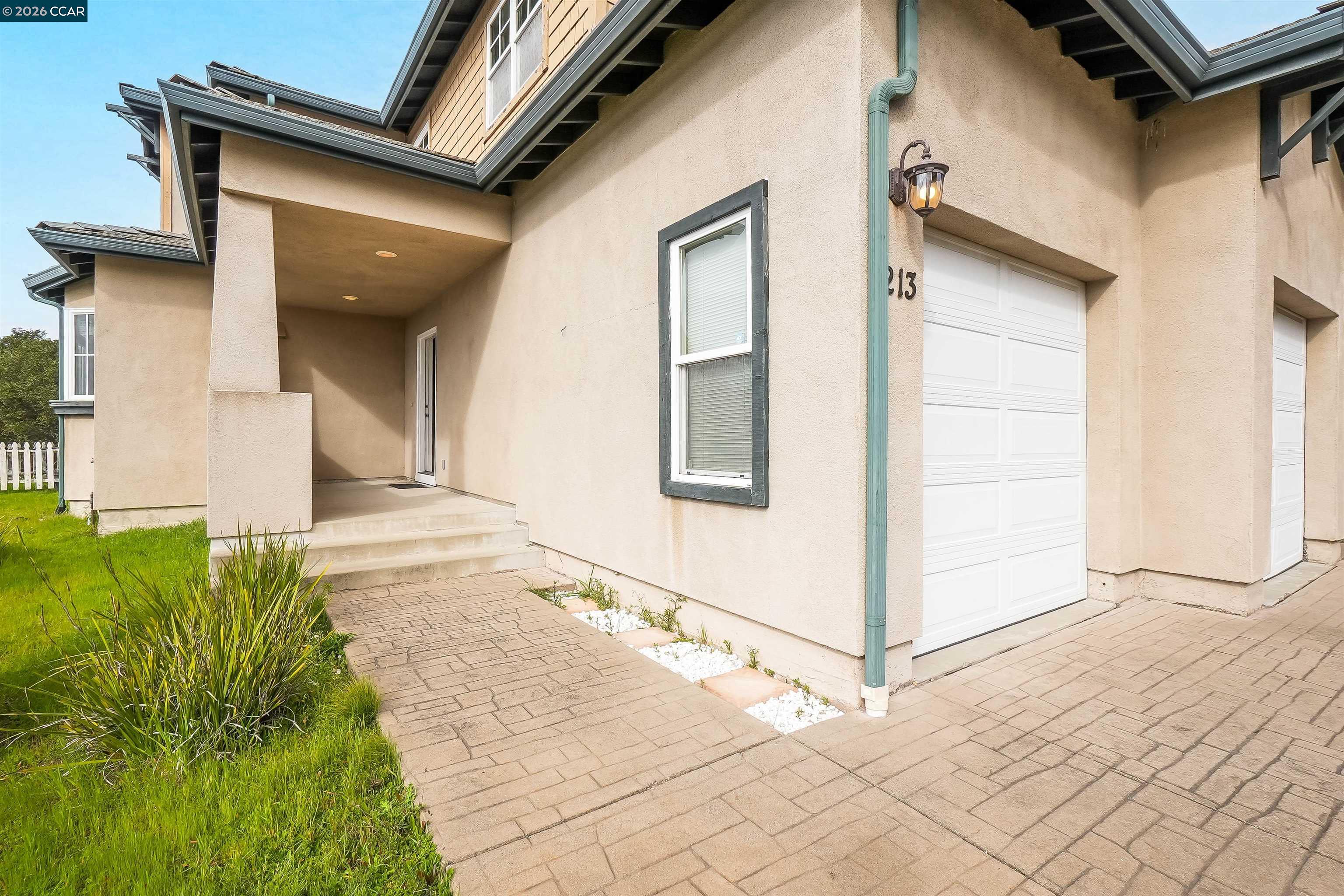 213 North Rancho Place Pinole, CA 94564 - Photo 8 of 63