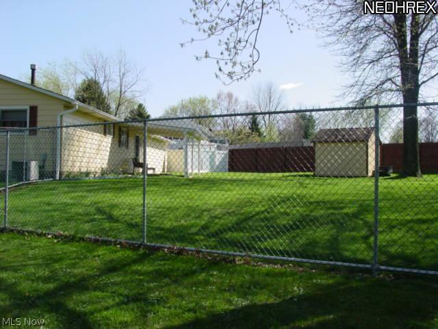 4552 Mayfair Road Uniontown, OH 44685 - Photo 4 of 25 Gallery Image 4