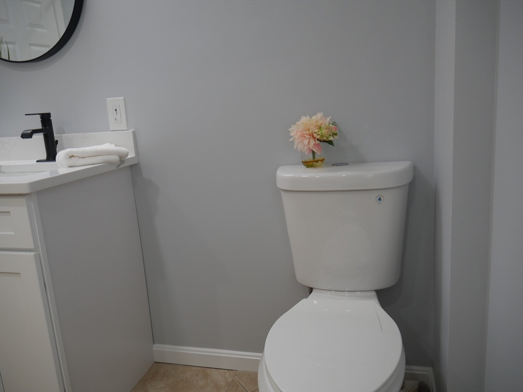 54 Harris Road Lynn, MA 01904 - Photo 26 of 41