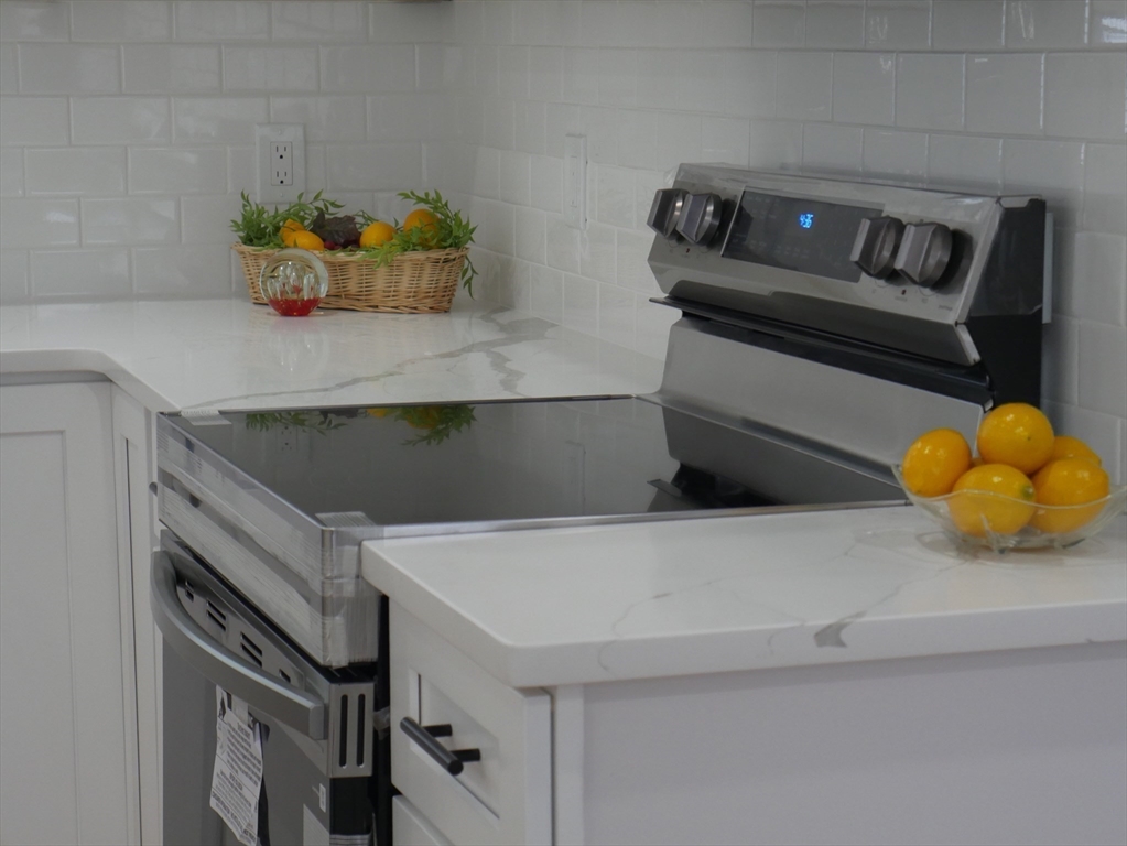 54 Harris Road Lynn, MA 01904 - Photo 7 of 41 a utility room with a sink