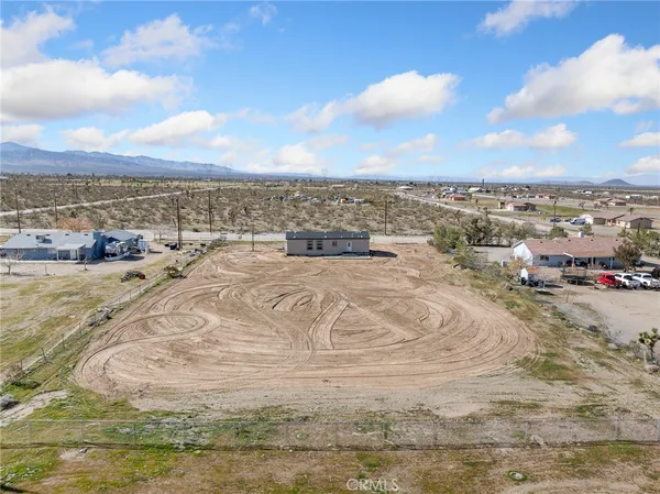 $389,500 | 12963 Corton Street, Phelan, CA 92372