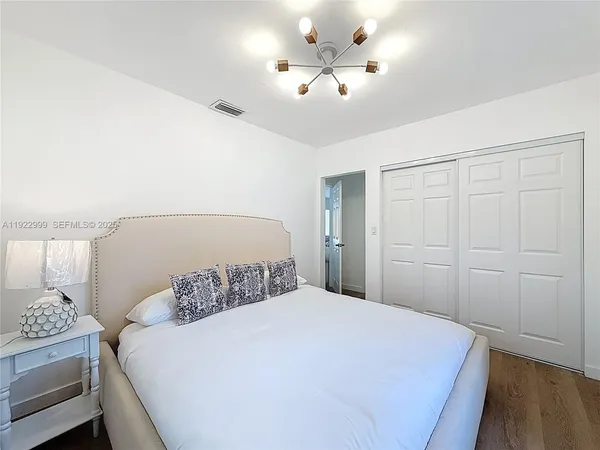 $1,495,000 | 3521 Southwest 58th Court, Miami, FL 33155