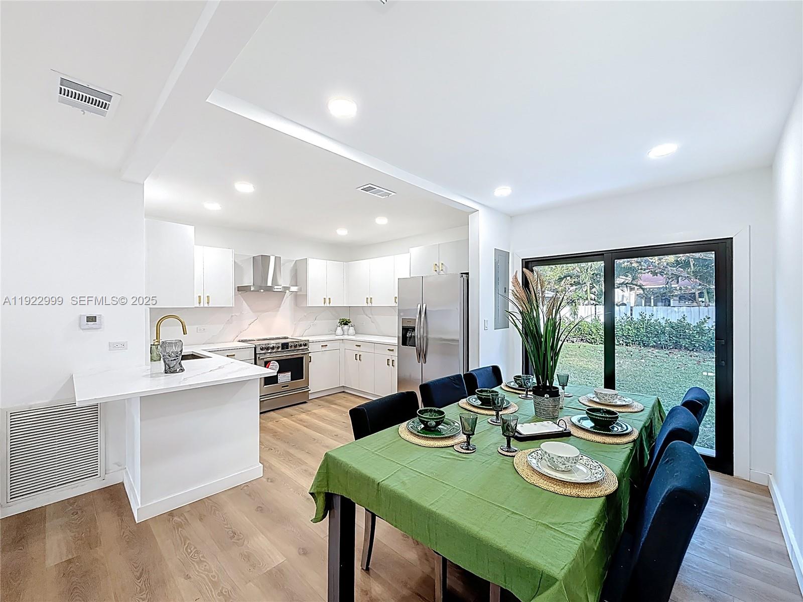 3521 Southwest 58th Court Miami, FL 33155 - Photo 9 of 33