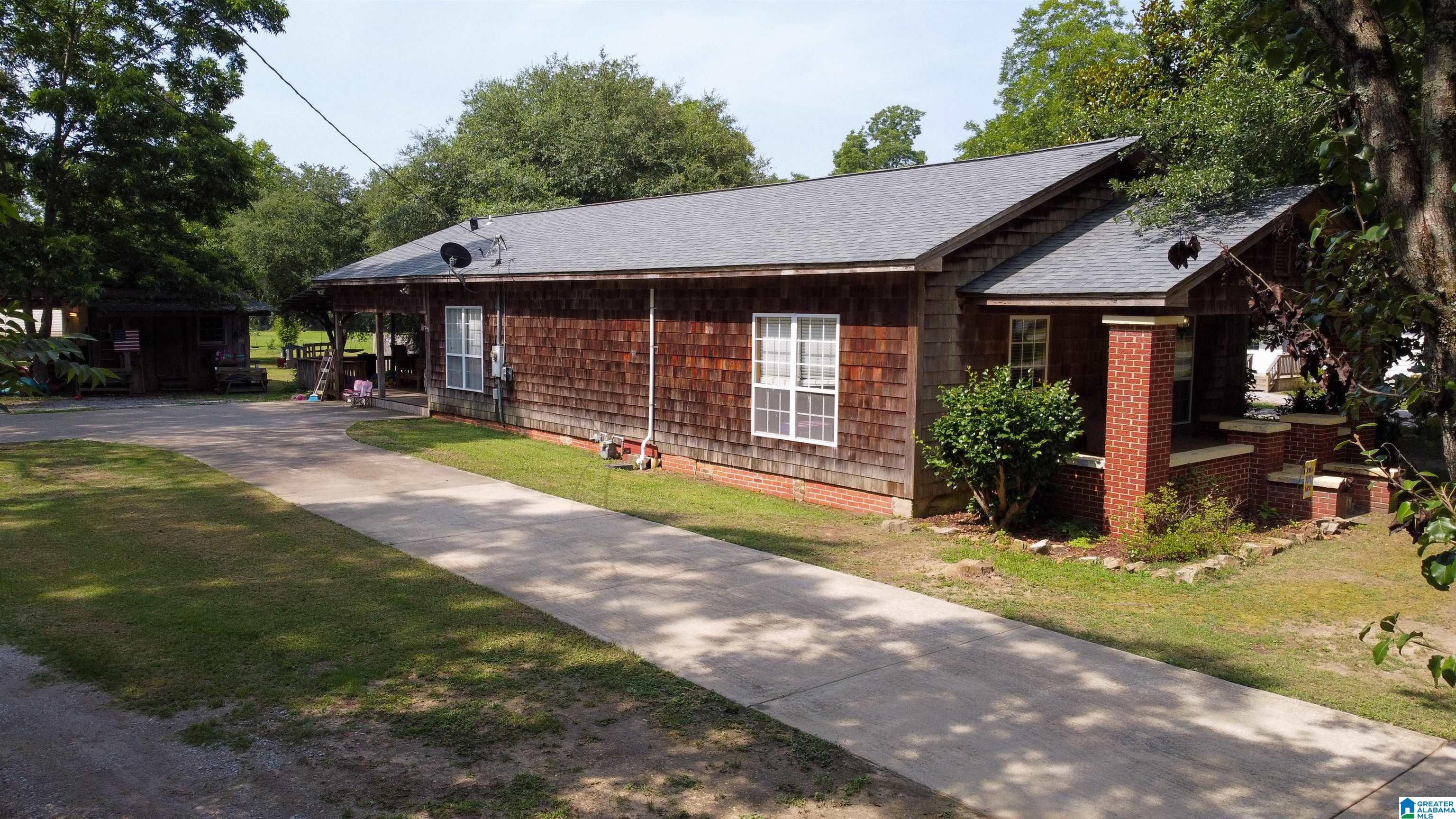 303 Airport Road Clanton, AL 35045 - Photo 4 of 37