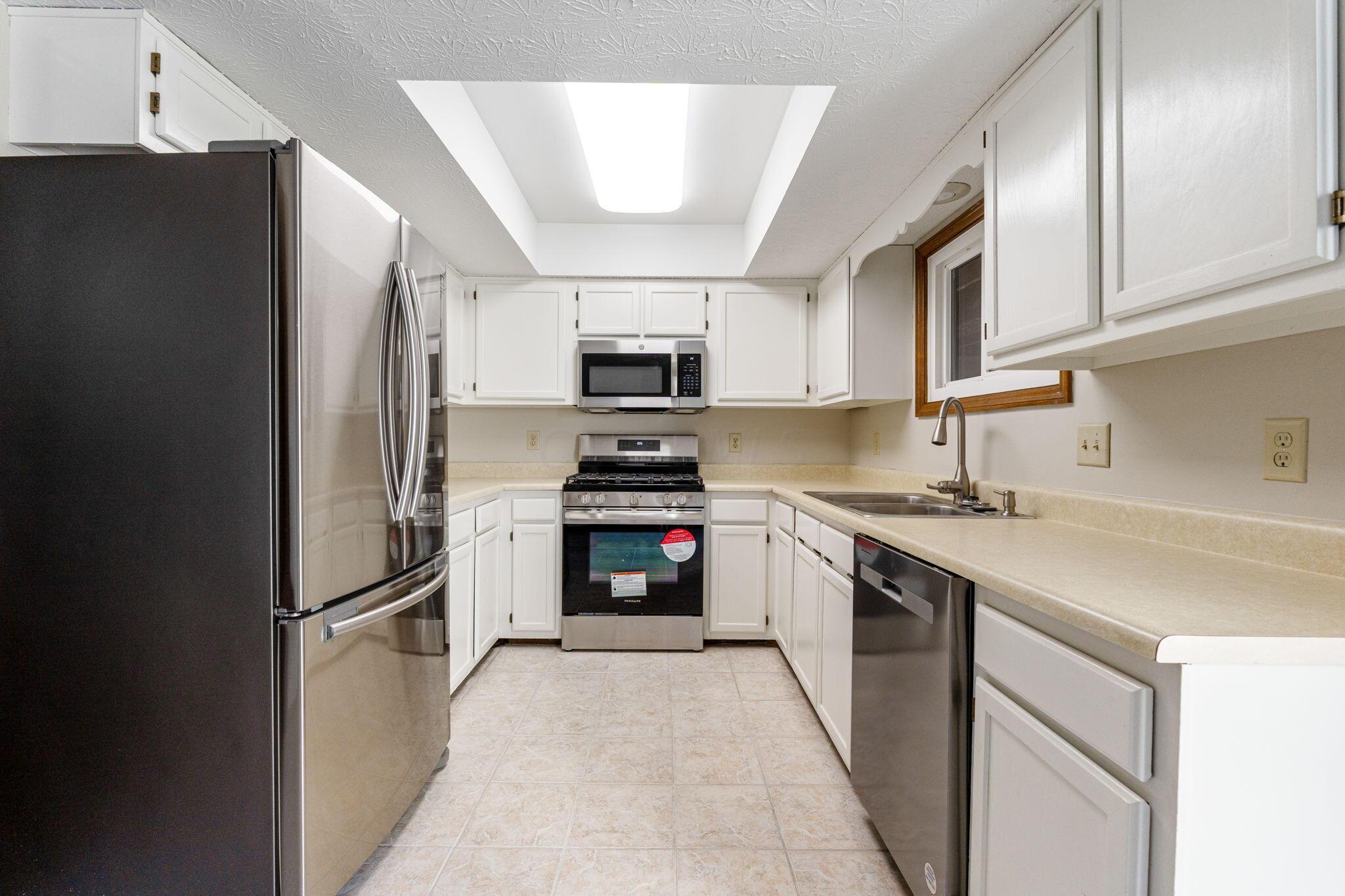 5277 Timberline Road, Unit 148 Columbus, OH 43220 - Photo 18 of 43 5277 Timberline Road (Interior)-10