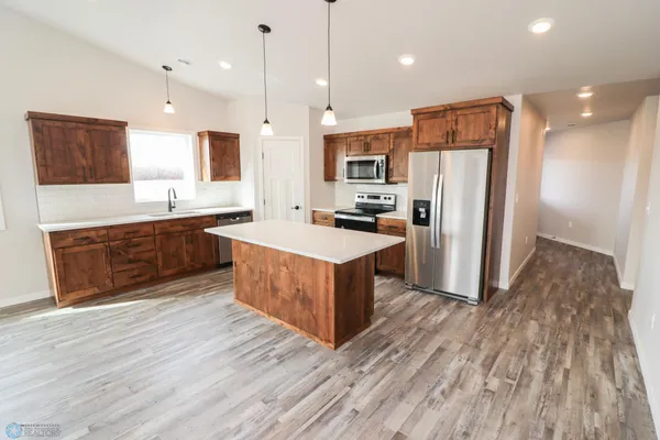$329,900 | 1394 Prairie Lane, Wahpeton, ND 58075