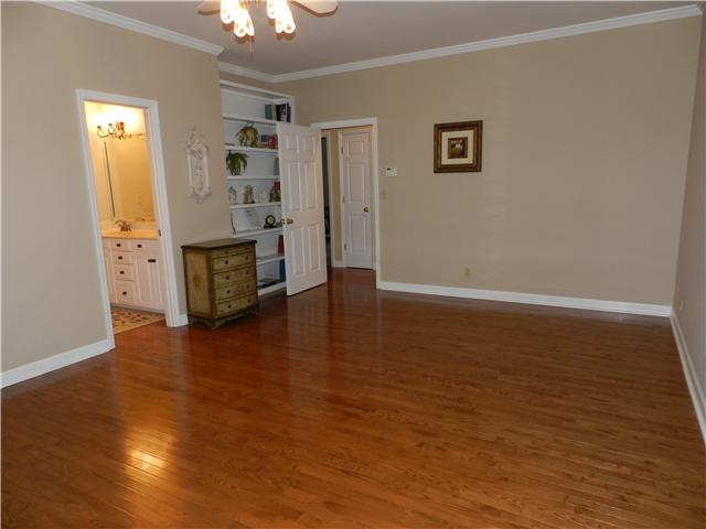 2063 Liebengood Road Goodlettsville, TN 37072 - Photo 13 of 19 Gallery Image 13