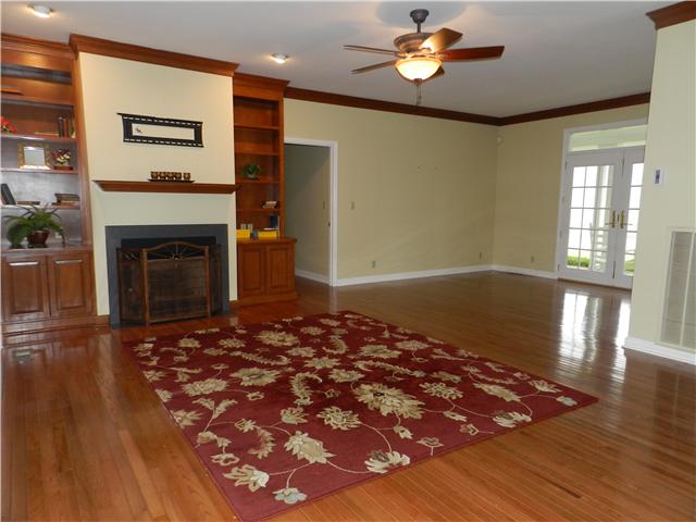 2063 Liebengood Road Goodlettsville, TN 37072 - Photo 7 of 19 Gallery Image 7