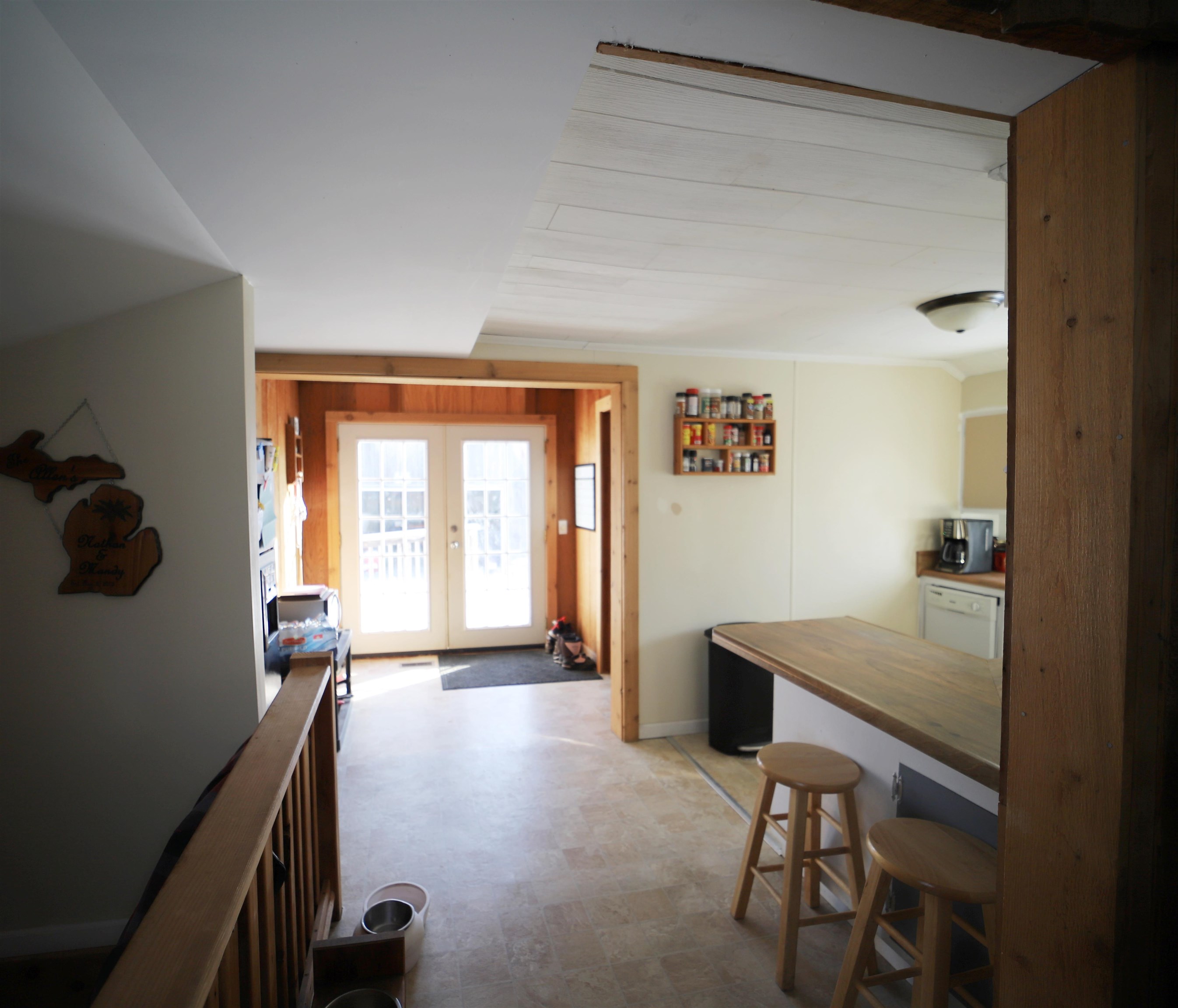 215 South McKinley Road Flushing, MI 48433 - Photo 5 of 22 50100711-4.JPG