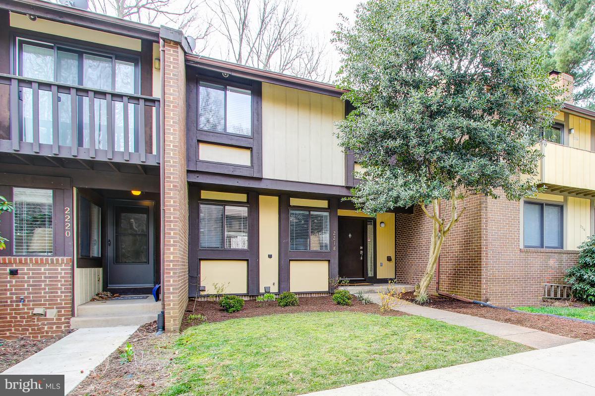 2218 Glencourse Lane Reston, VA 20191 - Photo 1 of 30 Welcome Home!