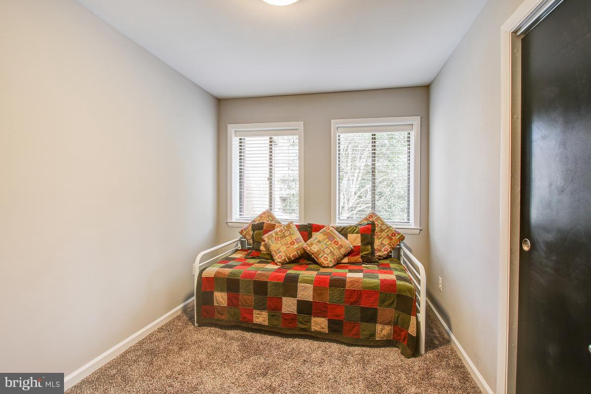 2218 Glencourse Lane Reston, VA 20191 - Photo 17 of 30 Bedroom