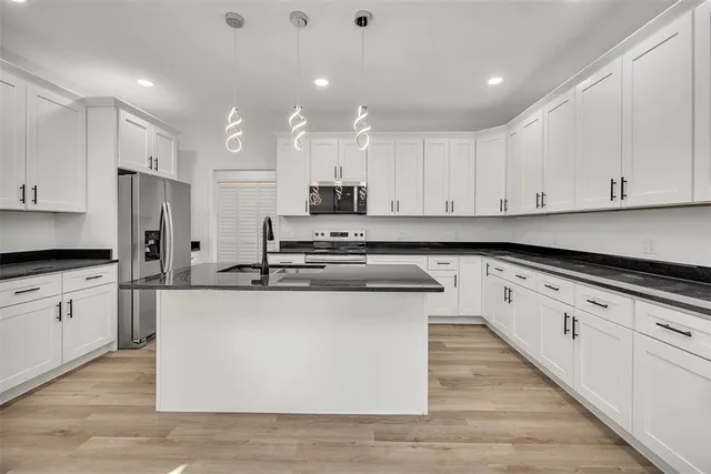 $369,000 | 254 Satilla Sands Drive, Waynesville, GA 31566