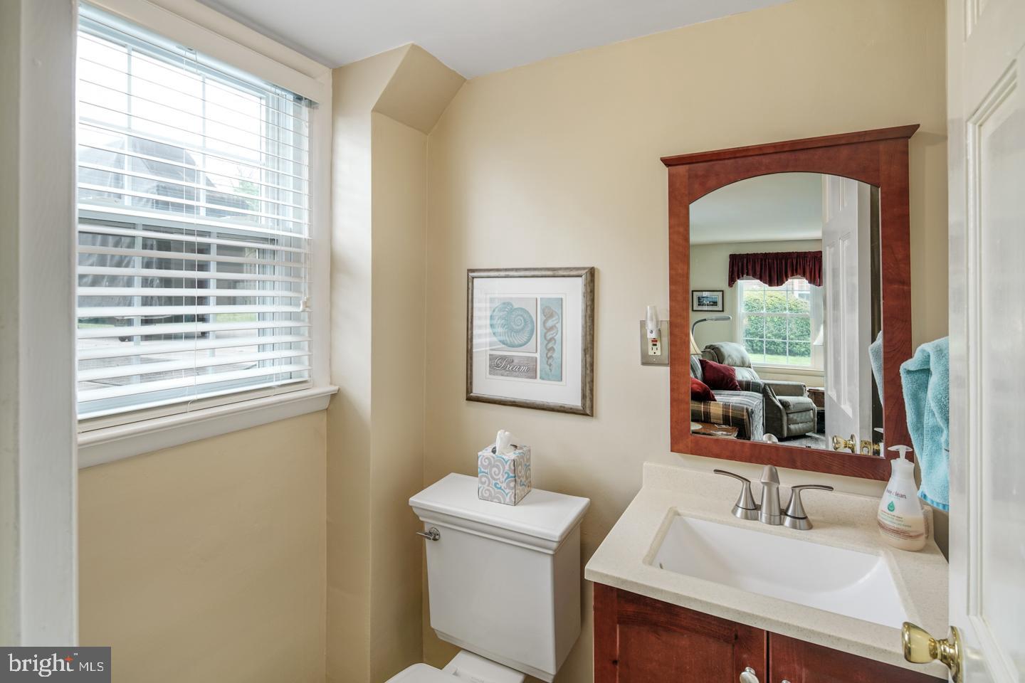 72 Snyder Lane Springfield, PA 19064 - Photo 15 of 40