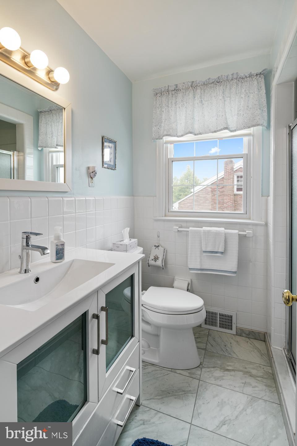 72 Snyder Lane Springfield, PA 19064 - Photo 19 of 40
