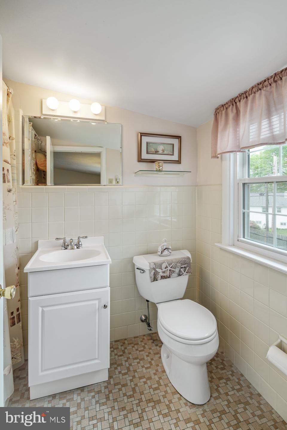 72 Snyder Lane Springfield, PA 19064 - Photo 24 of 40