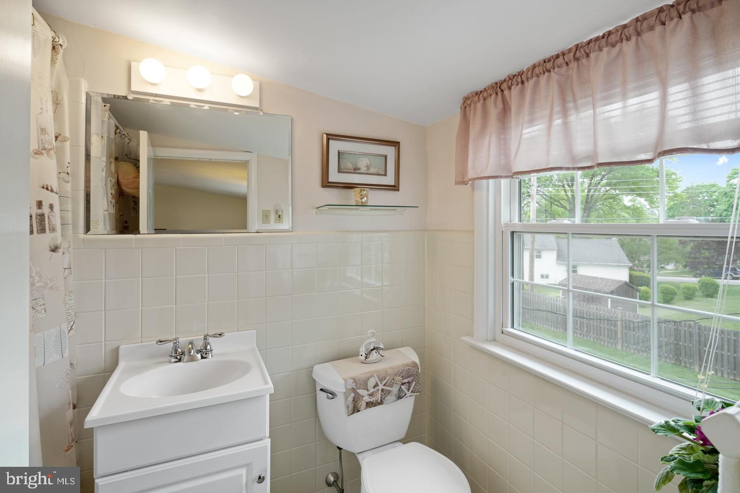 72 Snyder Lane Springfield, PA 19064 - Photo 25 of 40