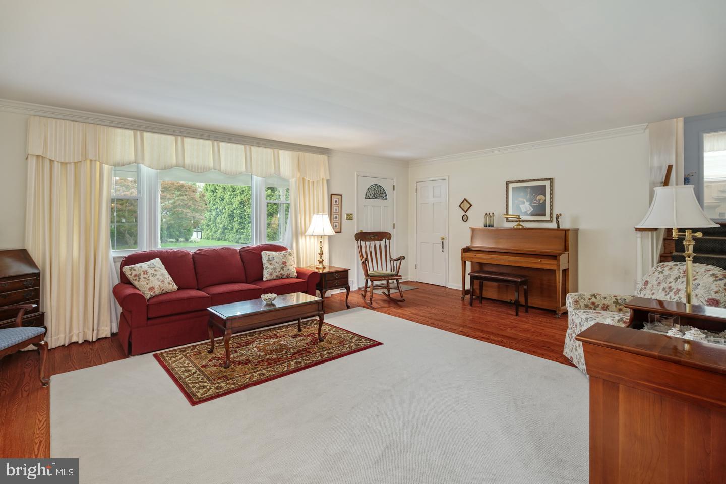 72 Snyder Lane Springfield, PA 19064 - Photo 5 of 40
