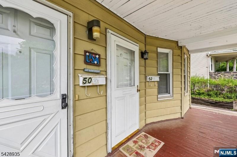 52 Preston Street Ridgefield Park, NJ 07660 - Photo 5 of 41