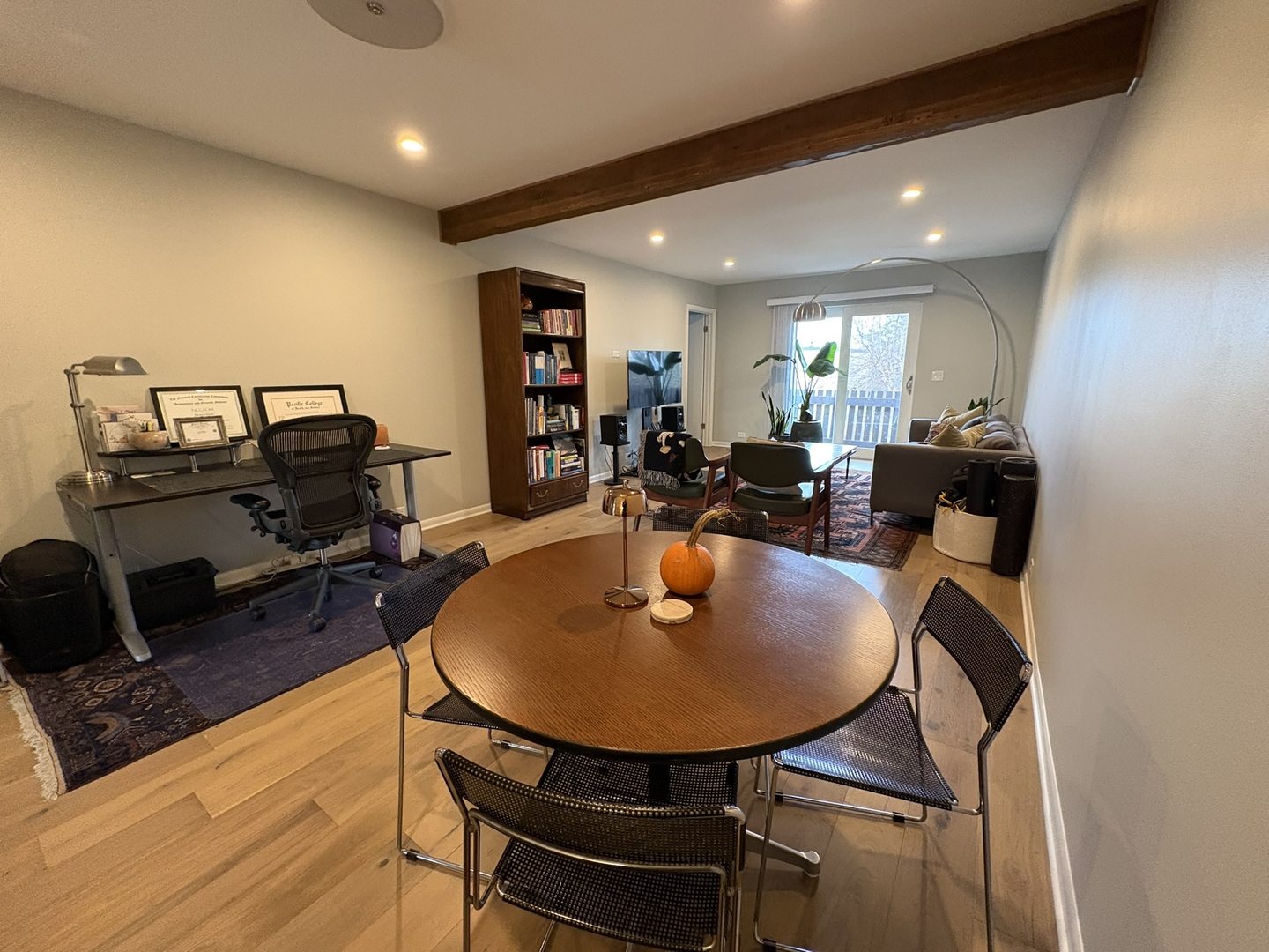 1701 Northfield Square, Unit E Northfield, IL 60093 - Photo 6 of 21 Gallery Image 6