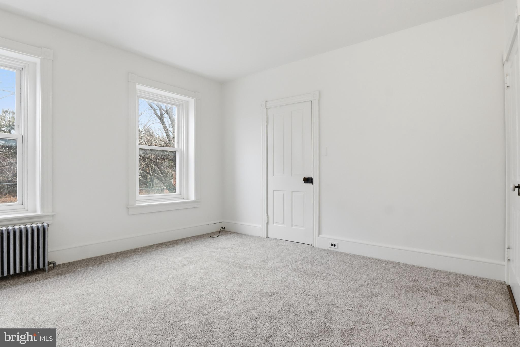 1545 Lititz Road Manheim, PA 17545 - Photo 36 of 66 an empty room with windows