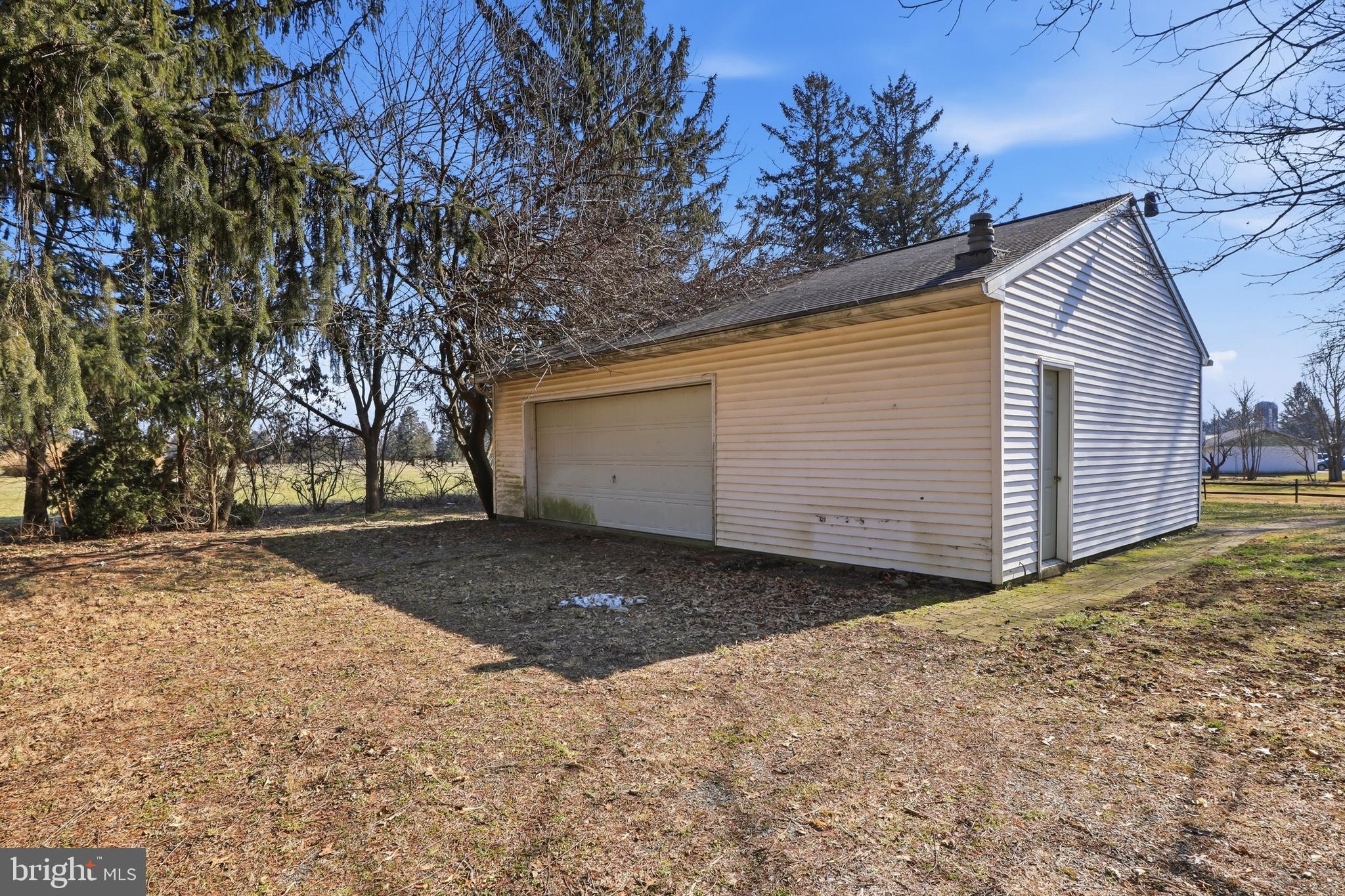 1545 Lititz Road Manheim, PA 17545 - Photo 44 of 66 a view of a backyard of the house