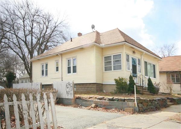 61 Bevier Street Springfield, MA 01107 - Photo 2 of 10 Gallery Image 2