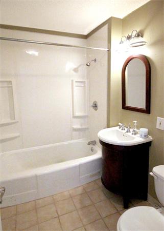 61 Bevier Street Springfield, MA 01107 - Photo 8 of 10 Gallery Image 8