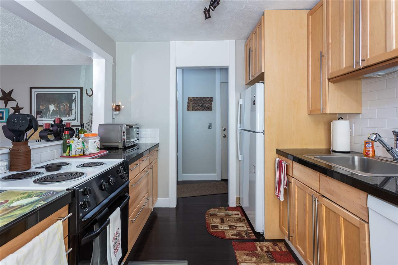 310 North Raymond Road, Unit D17 Spokane Valley, WA 99206 - Photo 4 of 17 Gallery Image 4