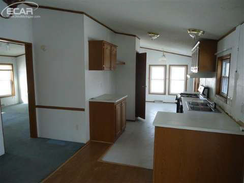 4886 North Lake Road Columbiaville, MI 48421 - Photo 13 of 30 Gallery Image 13