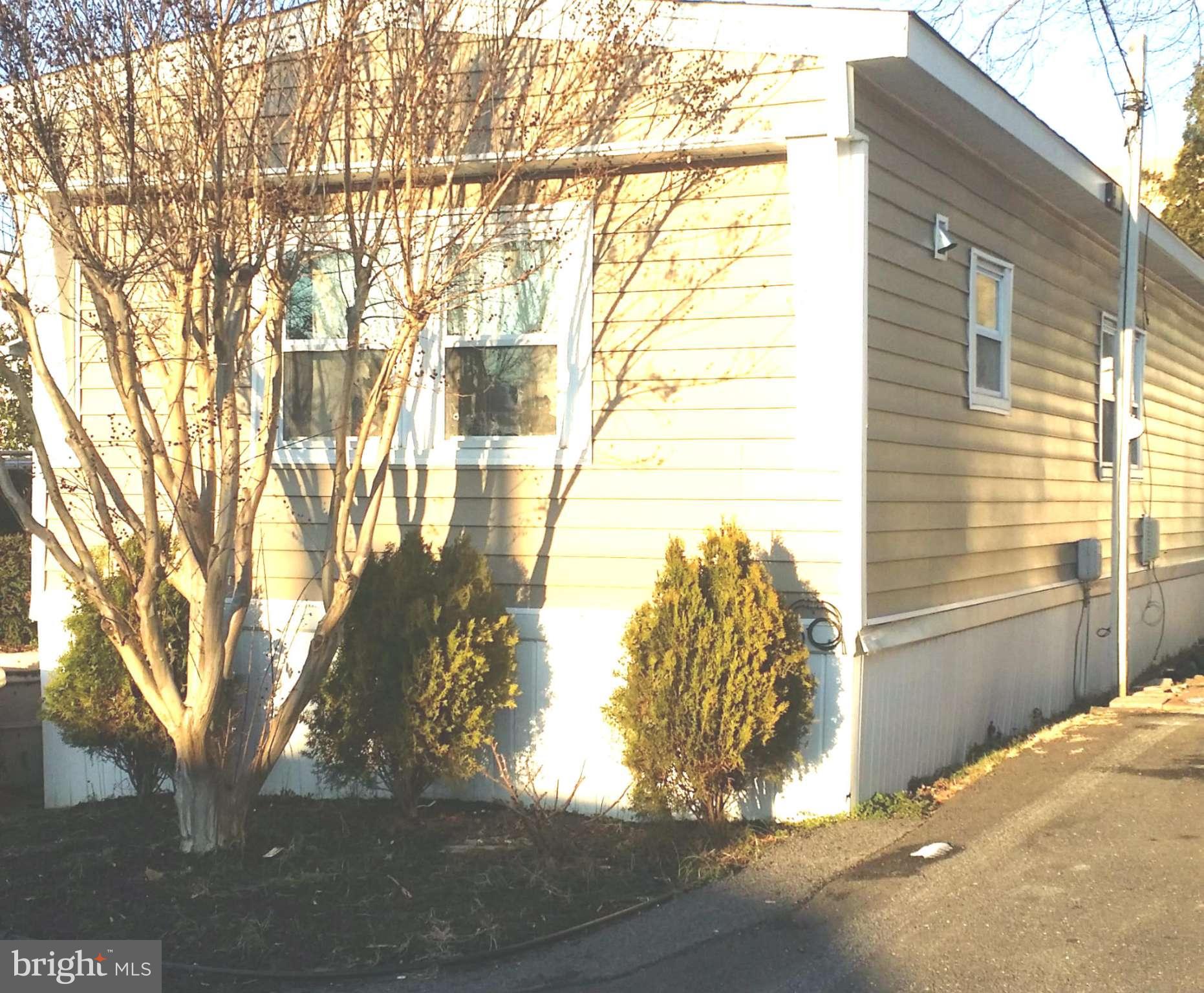 11250 Mobile Drive Fairfax, VA 22030 - Photo 2 of 11 Exterior (Front)