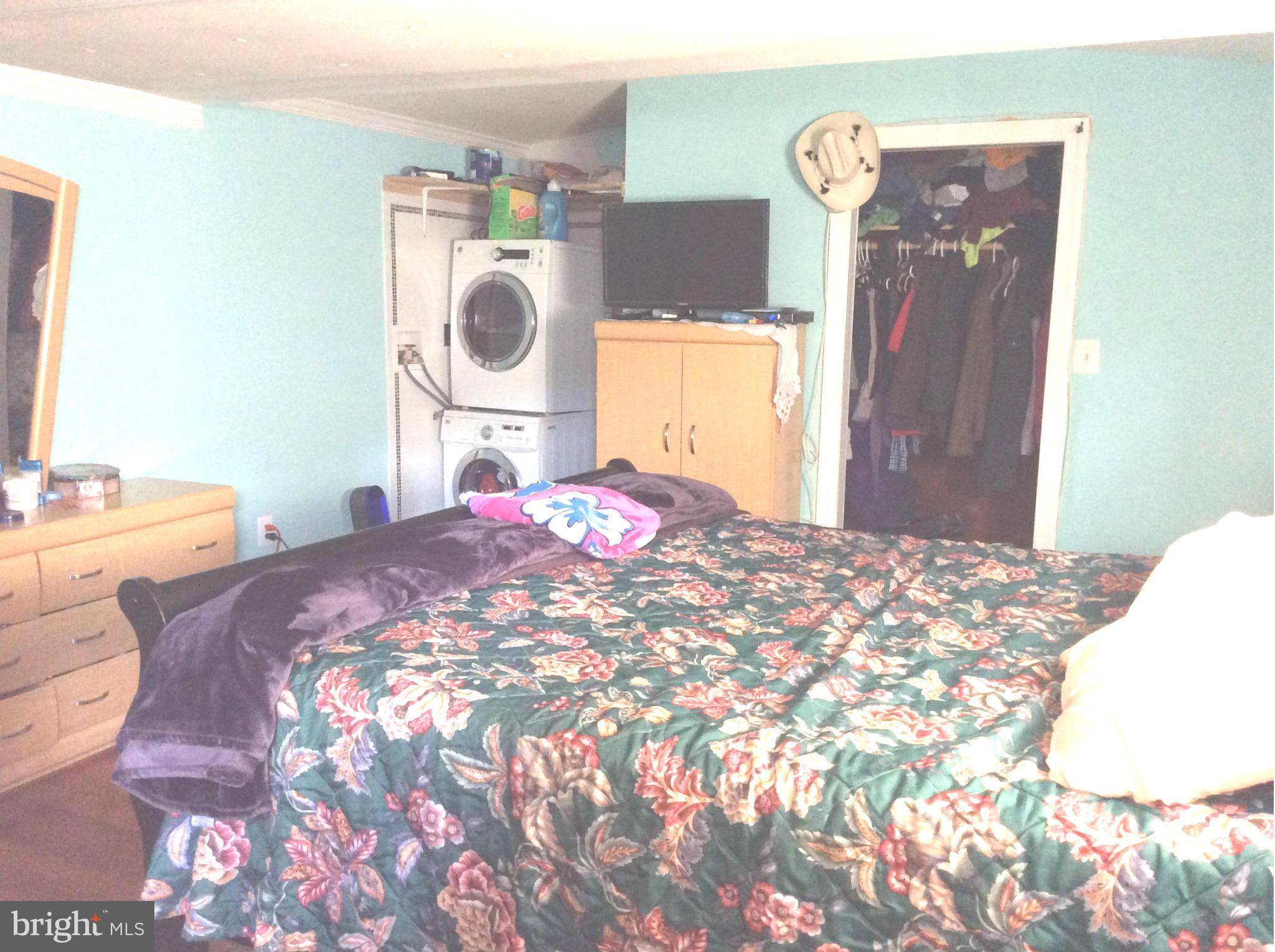 11250 Mobile Drive Fairfax, VA 22030 - Photo 5 of 11 Bedroom (Master)