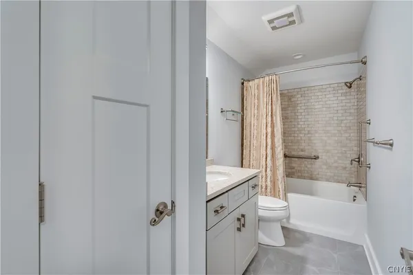 $525,000 | 146 State Street, Unit 114, Clayton, NY 13624