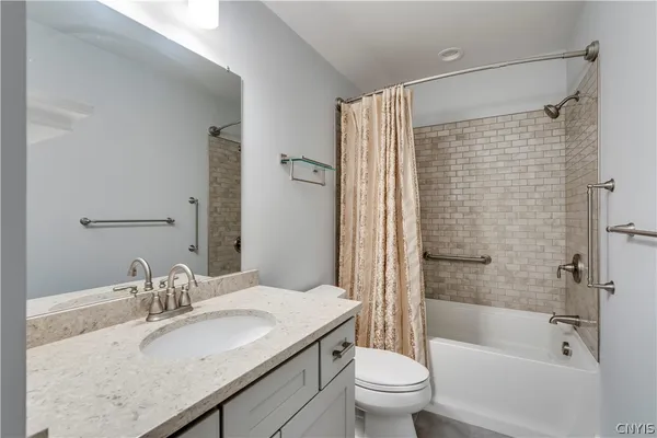 $525,000 | 146 State Street, Unit 114, Clayton, NY 13624