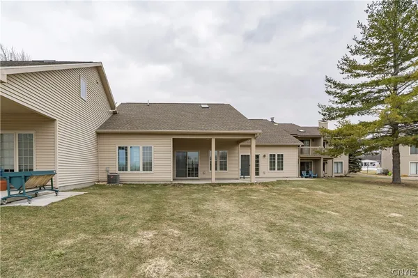 $525,000 | 146 State Street, Unit 114, Clayton, NY 13624