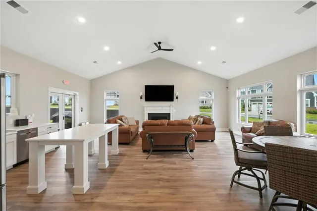 $2,850 | 103 Spruce Lane, Canonsburg, PA 15317