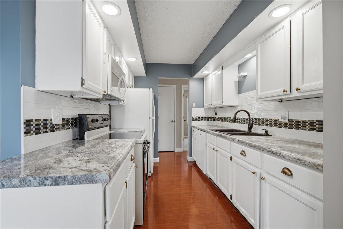 1409 Godfrey Drive Normal, IL 61761 - Photo 11 of 30