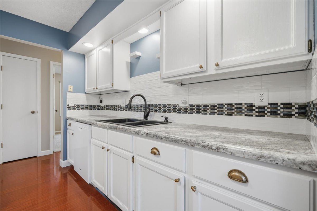 1409 Godfrey Drive Normal, IL 61761 - Photo 8 of 30