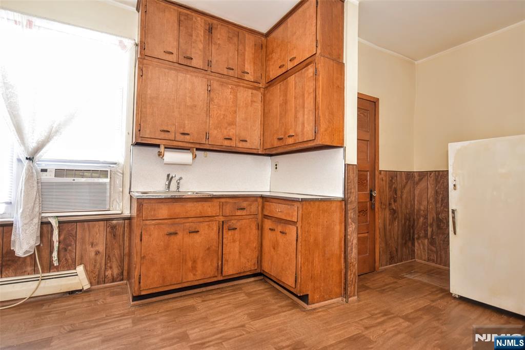 70 Main Avenue Wallington, NJ 07057 - Photo 6 of 35