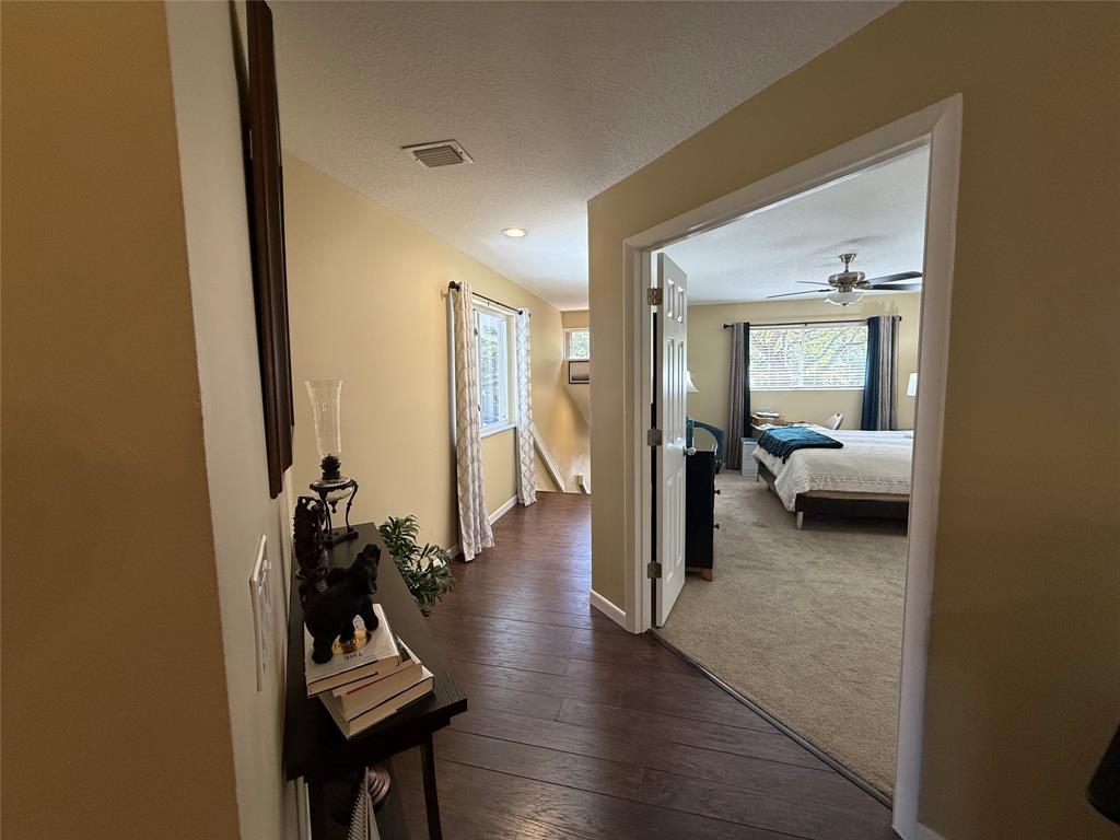 9237 Northwest 9th Place, Unit 9237 Plantation, FL 33324 - Photo 4 of 44 a view of a livingroom with furniture and entryway