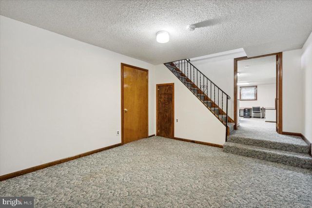 $630,000 | 125 Lori Lane, Broomall, PA 19008