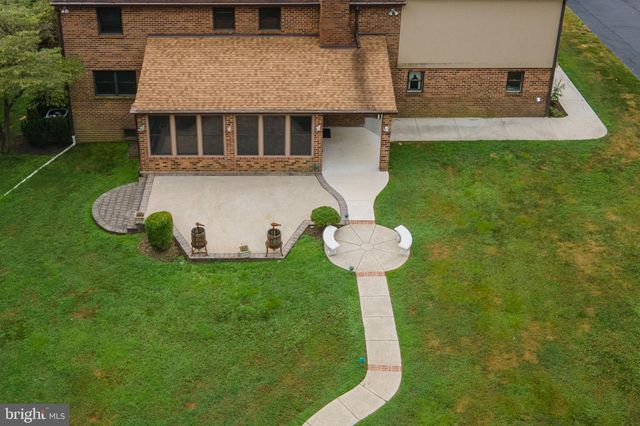 $630,000 | 125 Lori Lane, Broomall, PA 19008