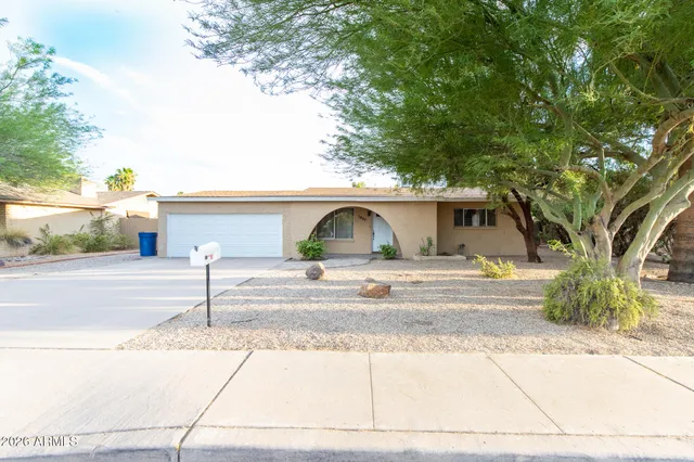 $2,700 | 1887 East Watson Drive, Tempe, AZ 85283