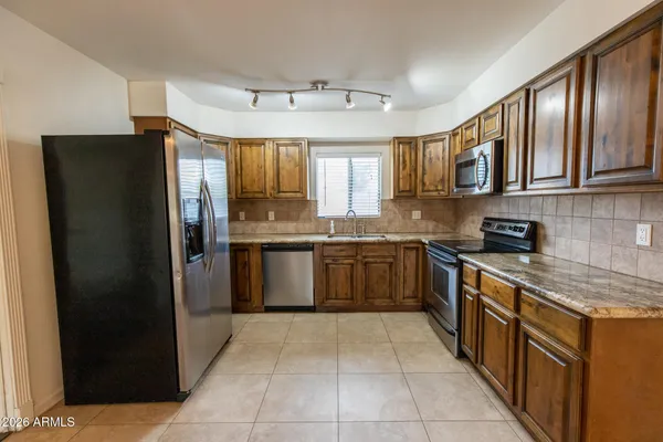 $2,600 | 1887 East Watson Drive, Tempe, AZ 85283