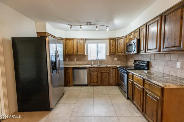 $2,700 | 1887 East Watson Drive, Tempe, AZ 85283