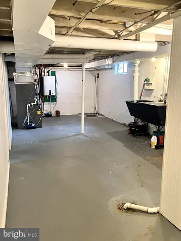 $255,000 | 205 Linn Street, Harrisburg, PA 17109