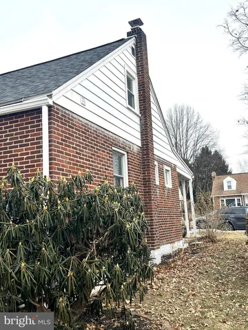 $255,000 | 205 Linn Street, Harrisburg, PA 17109