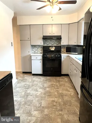 $255,000 | 205 Linn Street, Harrisburg, PA 17109