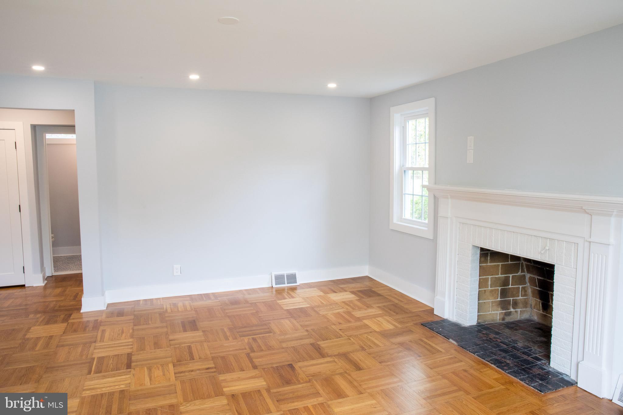 7808 Oak Lane Road Cheltenham, PA 19012 - Photo 5 of 50 Living