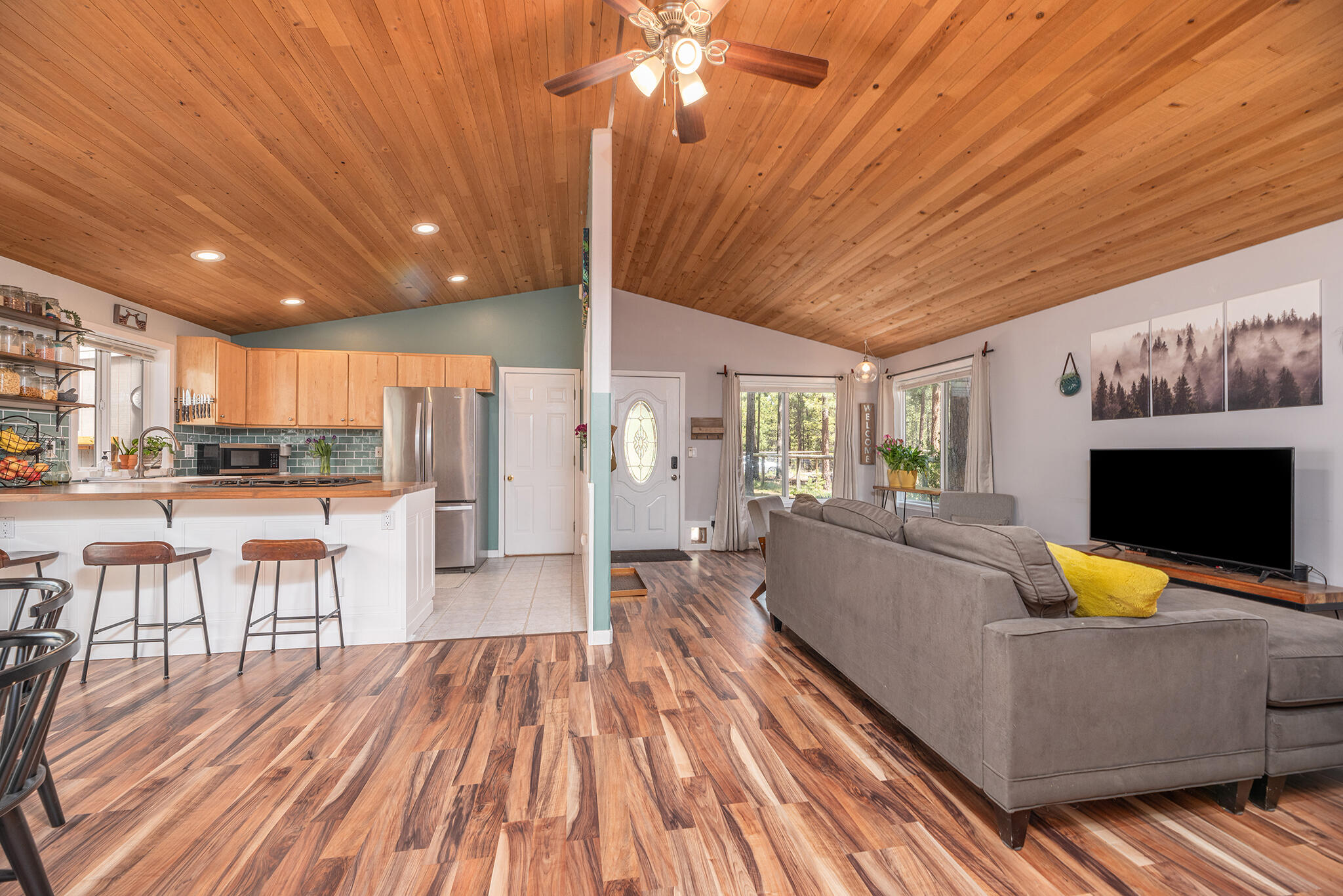 16915 Indio Road Bend, OR 97707 - Photo 5 of 43 16915IndioRd-15