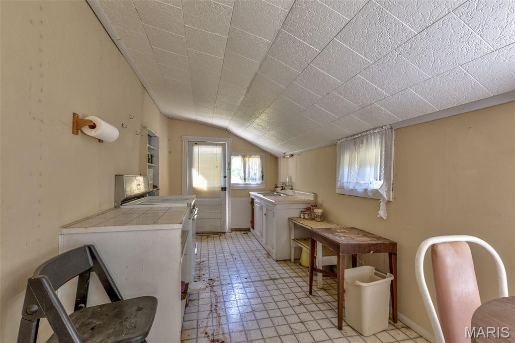 2 Cedar Hollow Road Fletcher, MO 63030 - Photo 35 of 96